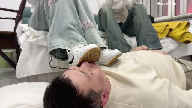 Poster: asian mistress - Chinese Queen Training 3091