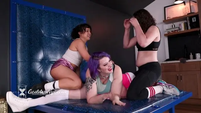 Poster: Goddess Nyx: Ass Licking - Sissy Seat Pt1