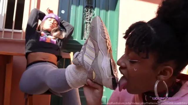 Poster: LICKING GIRLS FEET: young mistress feet - LOLAH VIBE - My smelly, sweaty, filthy feet and socks must be clean! Poster: LICKING GIRLS FEET: young mistress feet - LOLAH VIBE - My smelly, sweaty, filthy feet and socks must be clean!