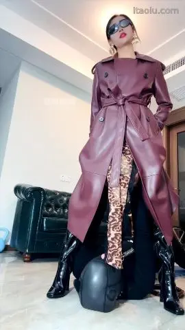 Poster: asian femdom cruelty - Mafia mistress