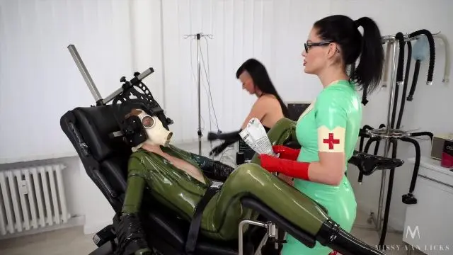 Poster: MissyVanLicks: lesbian domination slave - Pussy juicing