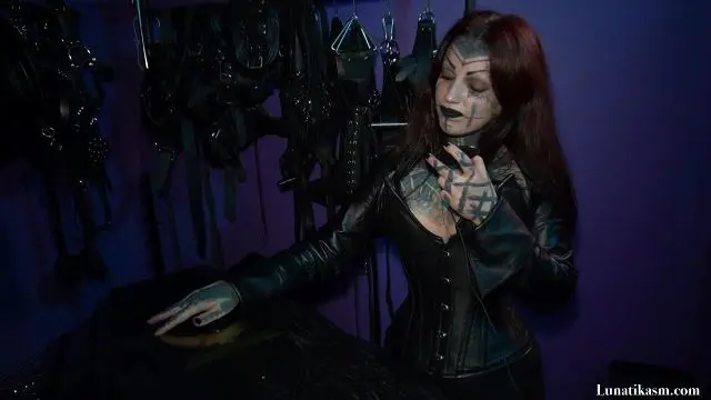 Poster: Mistress Lunatika: chastity slave bondage - Electric Play in a Coffin