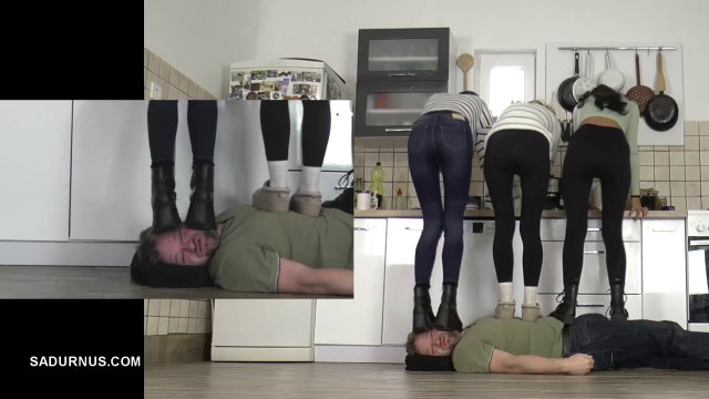 Poster: Sadurnus Jumping - The three mistresses love trampling mp4