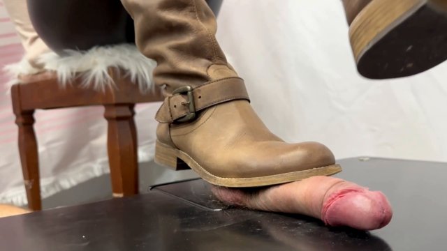 Poster: Sneaker Ballbusting Studio Cbt - Butt Drops With Goddess Katie